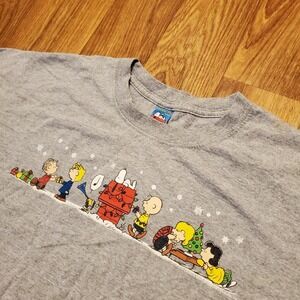 Vintage 90s Charlie Brown Shirt Adult Large‎ Gray Peanuts Christmas